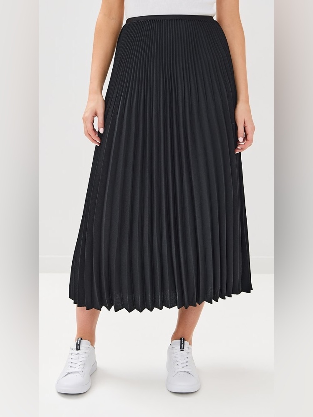 Jenni Kayne Pleated Skirt in Black - M